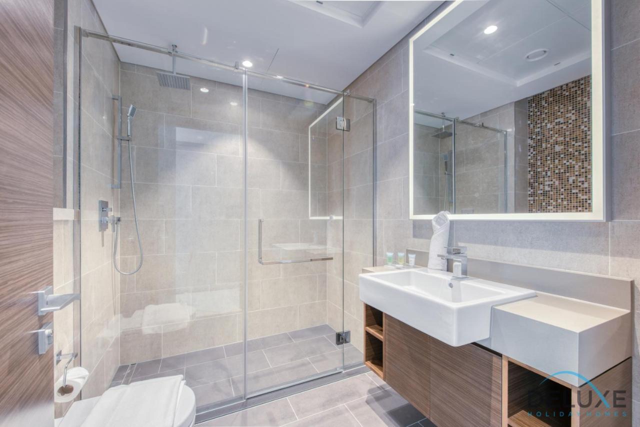 Notable 2Br At Sobha Hartland Greens Mbr City By Deluxe Holiday Homes Dubai Exterior foto